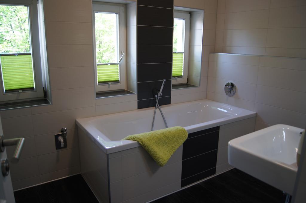 Ferienwohnung Markkleeberg Ost-See Экстерьер фото